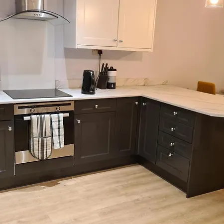 Spacious 3 Bedroom House, 6 Beds In Spondon, Derby With Parking Exterior photo