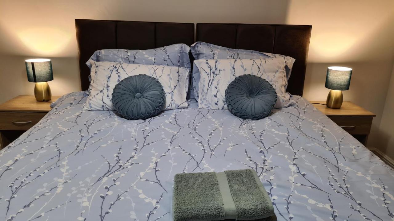 Spacious 3 Bedroom House In Spondon, Сasa de vacaciones *